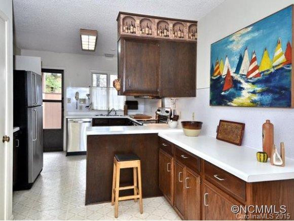464 Crowfields Drive - Photo 9
