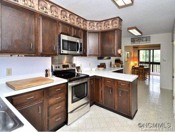 464 Crowfields Drive - Photo 10