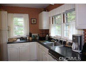 77 Laurel Ave. - Photo 3