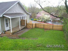 77 Allen St - Photo 4