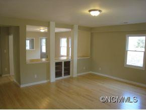 77 Allen St - Photo 9