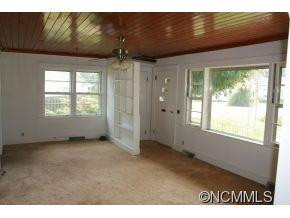 152 BARTLEY STREET - Photo 4