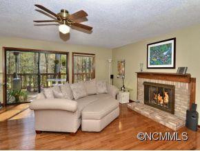44 TREETOP DRIVE - Photo 12