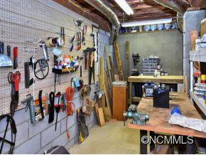 44 TREETOP DRIVE - Photo 20