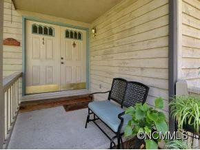 44 TREETOP DRIVE - Photo 3