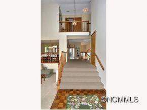 44 TREETOP DRIVE - Photo 5