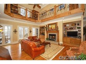 820 Blackthorne Lane - Photo 2