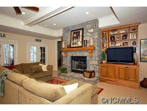 820 Blackthorne Lane - Photo 10