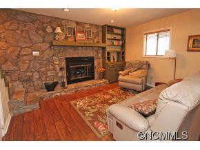 1392 Mount Chalet Road - Photo 14