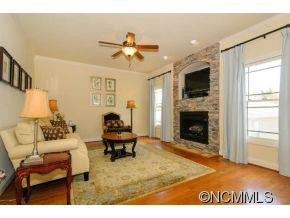 23 Jeff Drive - Photo 4