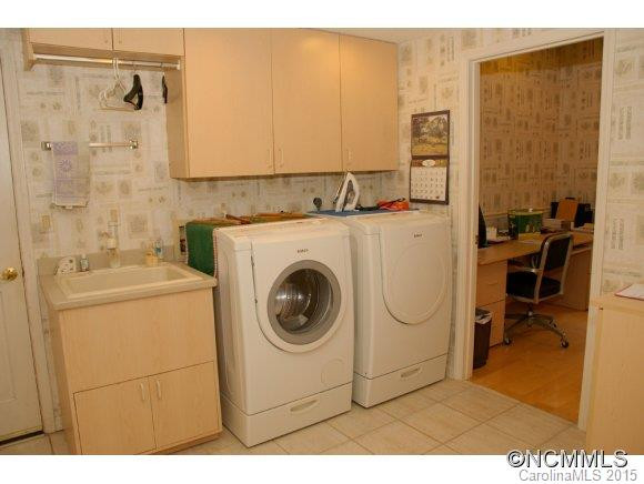 430 SUMMERSET DRIVE - Photo 15