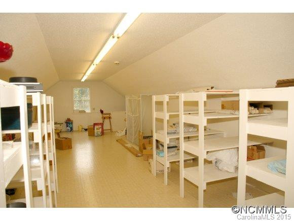 430 SUMMERSET DRIVE - Photo 16