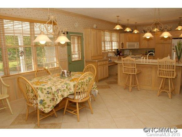 430 SUMMERSET DRIVE - Photo 4