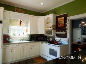 191 Pine St - Photo 3