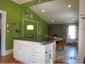 191 Pine St - Photo 8