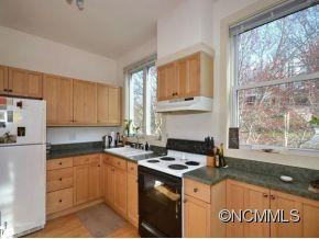 111 SPOOKS BRANCH ROAD - Photo 7