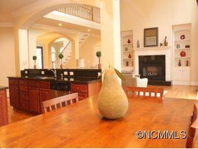 101 BLOOMINGDALE - Photo 9