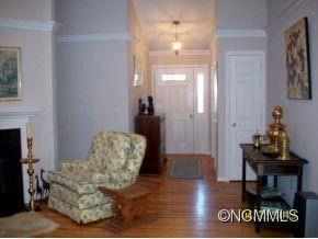 255 Charlestown - Photo 4