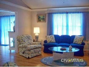 255 Charlestown - Photo 6
