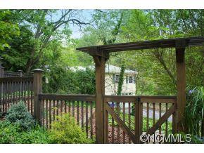 78 Grovewood Road - Photo 14