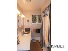 78 Grovewood Road - Photo 17