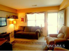 501 Carlyle Way - Photo 4
