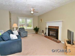 219 CASTLETON LANE - Photo 3