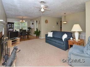 219 CASTLETON LANE - Photo 4