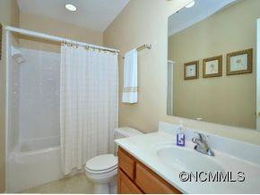 201 ENGLISH OAK - Photo 15