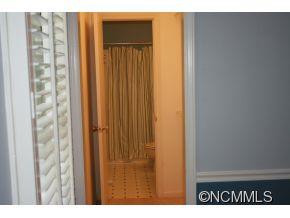 230 Foxwood Drive - Photo 8
