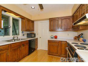 139 Woodburn Dr - Photo 7