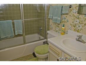 - Photo 12