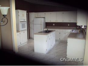 111 Laurel Woods - Photo 3