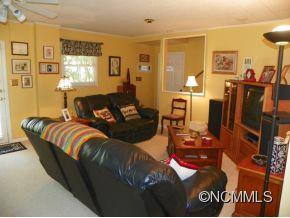 1 Tiffany Lane - Photo 14