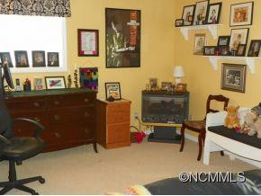 1 Tiffany Lane - Photo 15