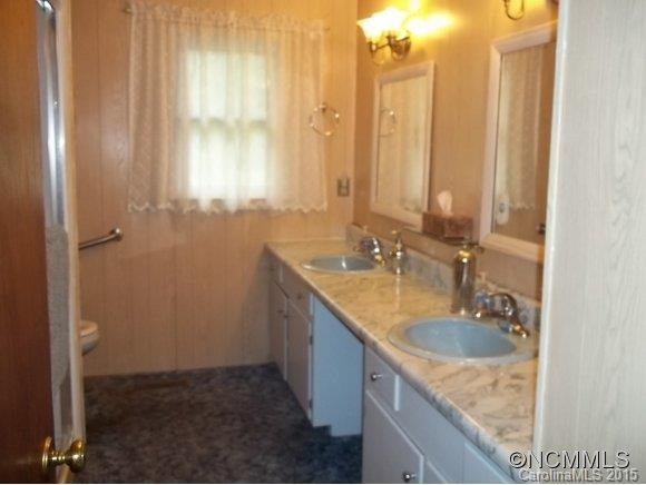 244 Justice Drive - Photo 10