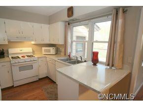 2 Springside Drive - Photo 3