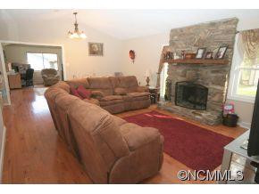 2 Springside Drive - Photo 5