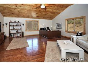 258 Paddock Lane - Photo 16