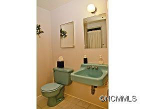 118 College Circle - Photo 13