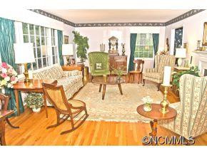 118 College Circle - Photo 3