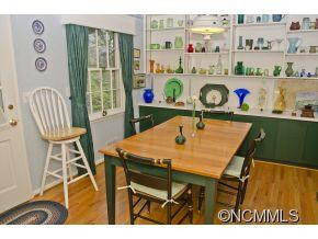 118 College Circle - Photo 6