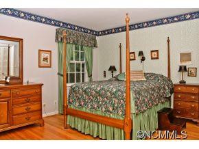 118 College Circle - Photo 10