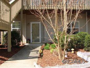 803 Carlyle Way - Photo 2
