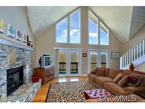 2085 Dogwood Drive - Photo 2