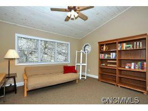 2085 Dogwood Drive - Photo 9