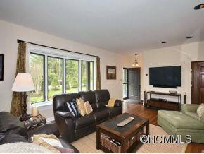 53 CROWNINGWAY DRIVE - Photo 5
