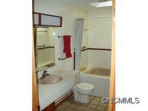  - Photo 18