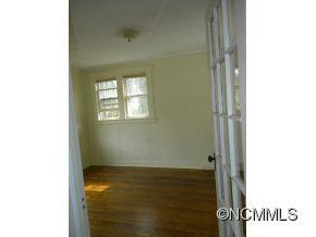 16 Robindale Ave - Photo 4
