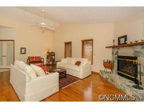 38 Hillcreek Drive - Photo 4